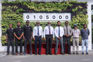 އެޗްޑީސީން 105,000 ގަސް އިންދާ، "ފެހި މަންޒަރު" ބޯޑު އިފްތިތާޙުކޮށްފި