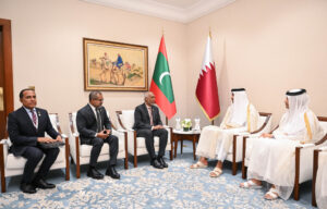 ރައީސް މުއިއްޒު ޤަތަރުގެ އަމީރާ ބައްދަލުކުރައްވައިފި