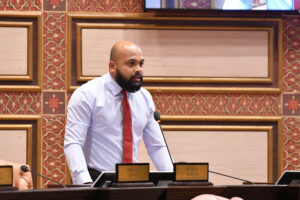 މީޑިއާ ބިލް އަވަސްކުރަން ގޮވާލުމުން ފާޑުކިއުން އަމާޒުވި ޕޯސްޓު މެންބަރު ނިޒާރު އެންމެފަހުން ޑިލީޓް ކޮށްލައިފި