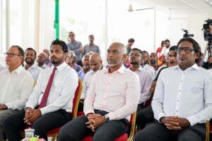 ދިގުރަށުގައި ޑޮލަރު އޭޓީއެމް ބެހެއްޓުމަށް ރައީސް ވައުދުވެވަޑައިގެންފި