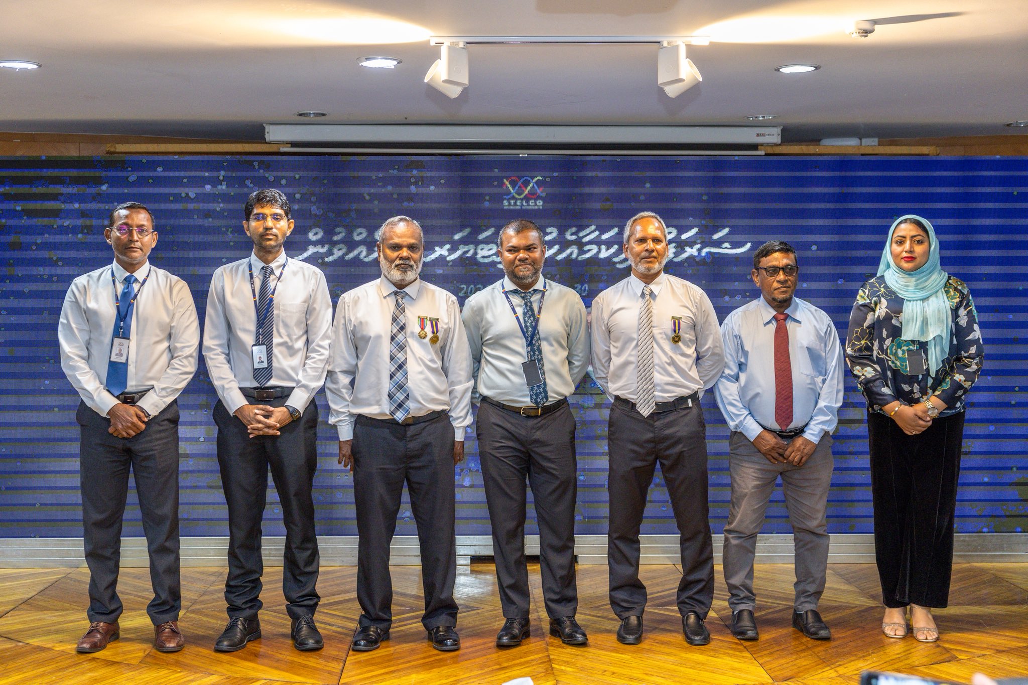 ސްޓެލްކޯގެ ދިގު މުއްދަތުގެ މުވައްޒަފުން ތިން ބޭފުޅަކު ރިޓަޔާ ކުރައްވައިފި