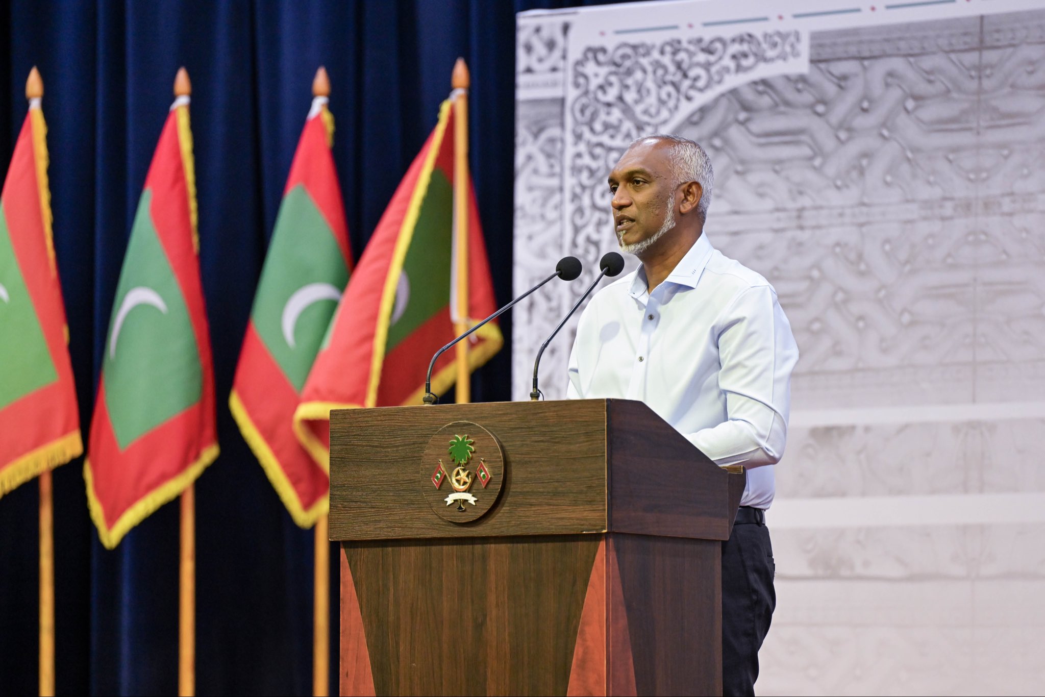 ކުރިއަށް އޮތީ ރައްޔިތުންގެ އަތްމަތި މުއްސަނދިވާނެ ދުވަސްތަކެއް: ރައީސް