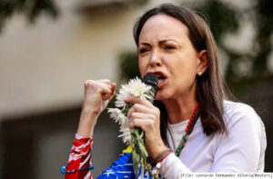 ވެނިޒުއޭލާގެ އިދިކޮޅު ލީޑަރު މަރީއާ ކޮރީނާ މަޗާޑޯއަށް ނޮބެލް ސުލްހައިގެ އިނާމު ލިބިވަޑައިގެންފި