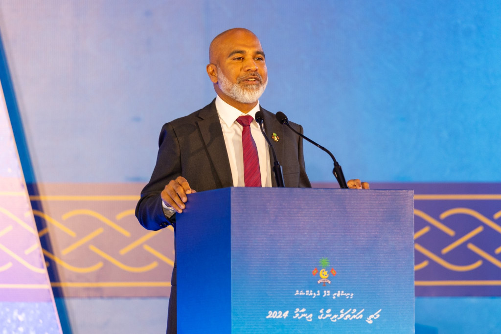 މުދައްރިސުންނަކީ ގައުމު ބިނާކުރާ މޭސްތިރިން: މިނިސްޓަރު އިސްމާއީލް