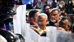 އެމްޑީޕީގެ މުޒާހަރާ: ރައީސް އިބޫ އިސްސަފުގައި ހުންނަވައިގެން ސަރުކާރަށް ފަސް ޑިމާންޑެއް ކޮށްފި