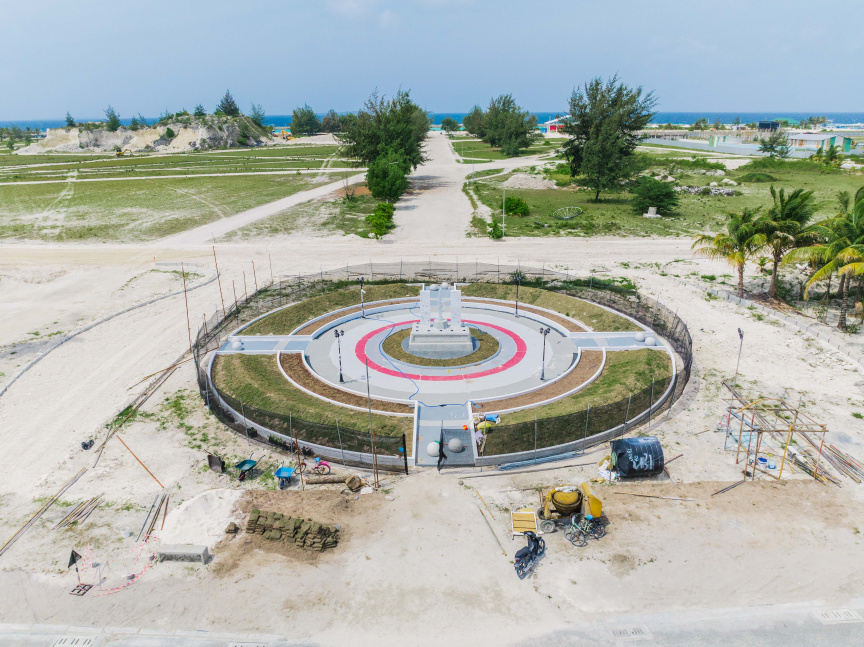 ޝަހީދު ހުސައިން އާދަމްގެ ހަނދާނީ ބިނާ ނަސްރުގެ ދުވަހު ހުޅުވަނީ