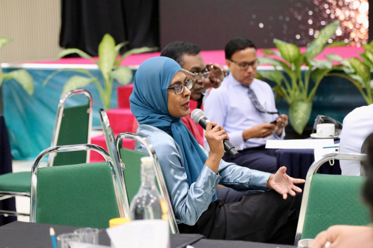 ރާއްޖޭގެ ކޯސްތައް ބޭރުގައި ގާނޫނާ ޚިލާފަށް ހިންގައި ސަނަދު ދޫކުރި މައްސަލަ ތަޙުގީގު ކުރަނީ