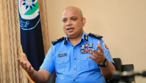 ރާއްޖެއާއި ރާއްޖެއިން ބޭރުގައި ޑްރަގު ވިޔަފާރީގައި އުޅޭ ހުރިހާ އެންމެންގެ ފަހަތުންވެސް ފުލުހުން ދާނެ: ސީޕީ