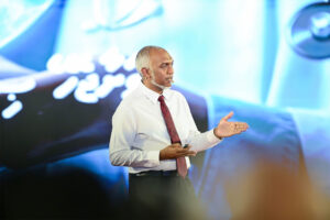 ޞިއްޙަތަށް އެންމެ އިސްކަން ނުދީފިނަމަ، ޙަޤީޤީ މާނާގައި ޤައުމު ތަރައްޤީކުރެވުނުކަމަކަށް ނުވާނެ: ރައީސް