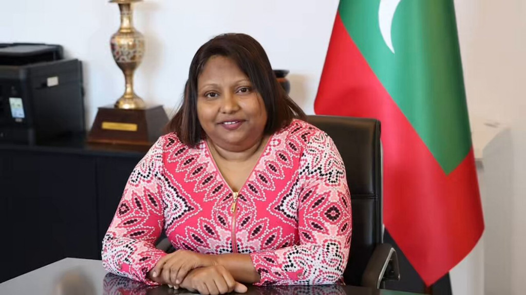 އިނާޔާ އަލުން ފޮރިން ސެކްރެޓަރީކަން ދީފި