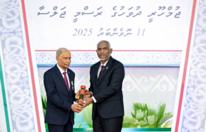 ބައި ޤަރުނަށްވުރެ ދިގު ޚިދުމަތަށް، ޞާލިޙަށް ދައުލަތުގެ އިއްޒަތް