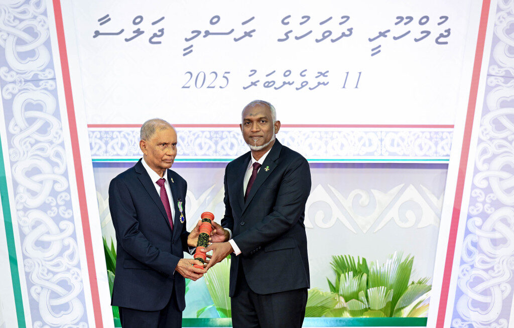 ބައި ޤަރުނަށްވުރެ ދިގު ޚިދުމަތަށް، ޞާލިޙަށް ދައުލަތުގެ އިއްޒަތް