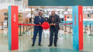 ވީއައިއޭގެ އާ ޓާމިނަލްގައި އިތުރު ދެ އެއާލައިނަށް ހިދުމަތް ދޭން ފަށައިފި