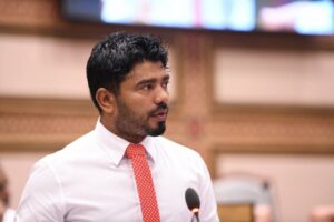 ސޯލިހުއާއި ޝާހިދުގެ ނުފޫޒާހެދިކަމަށް ބުނެ ވަގުތީ ޗެއާޕާސަންކަމުން ވަހީދު ދުރަށް