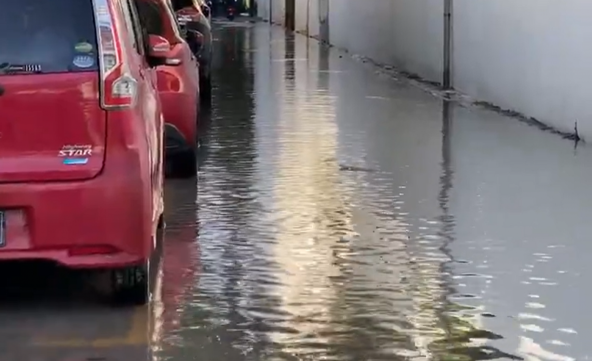 މަގުގައި ފެންބޮޑުވީ ޓޭންކަށް ފެން ނަގައިދޭ މައި ހޮޅި ހަލާކުވެގެން: އެމްޑަބްލިއުއެސްސީ