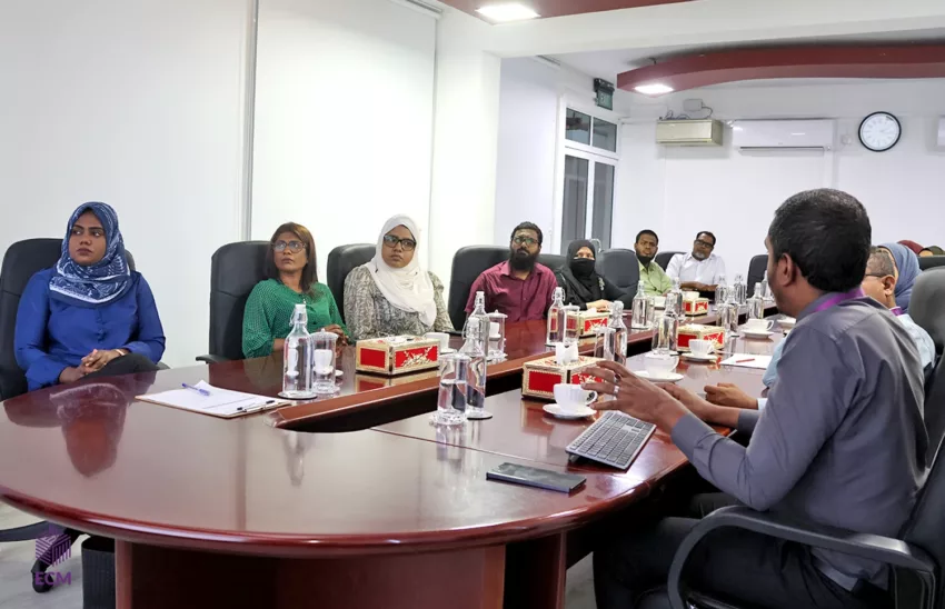 ކައުންސިލް އިންތިހާބަށް އޮންލައިންކޮށް ކެންޑިޑެސީ ފޯމު ހުށަހެޅުމުގެ މައުލޫމާތު ޕާޓީތަކަށް ދީފި