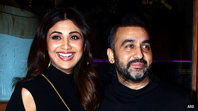 ރާޖު ކުންދުރާއާއި ޝިލްޕާ ޝެޓީގެ މައްޗަށް 60 ކްރޯޑް ރުފީސްގެ މަކަރާއި ހީލަތުގެ މައްސަލައެއް