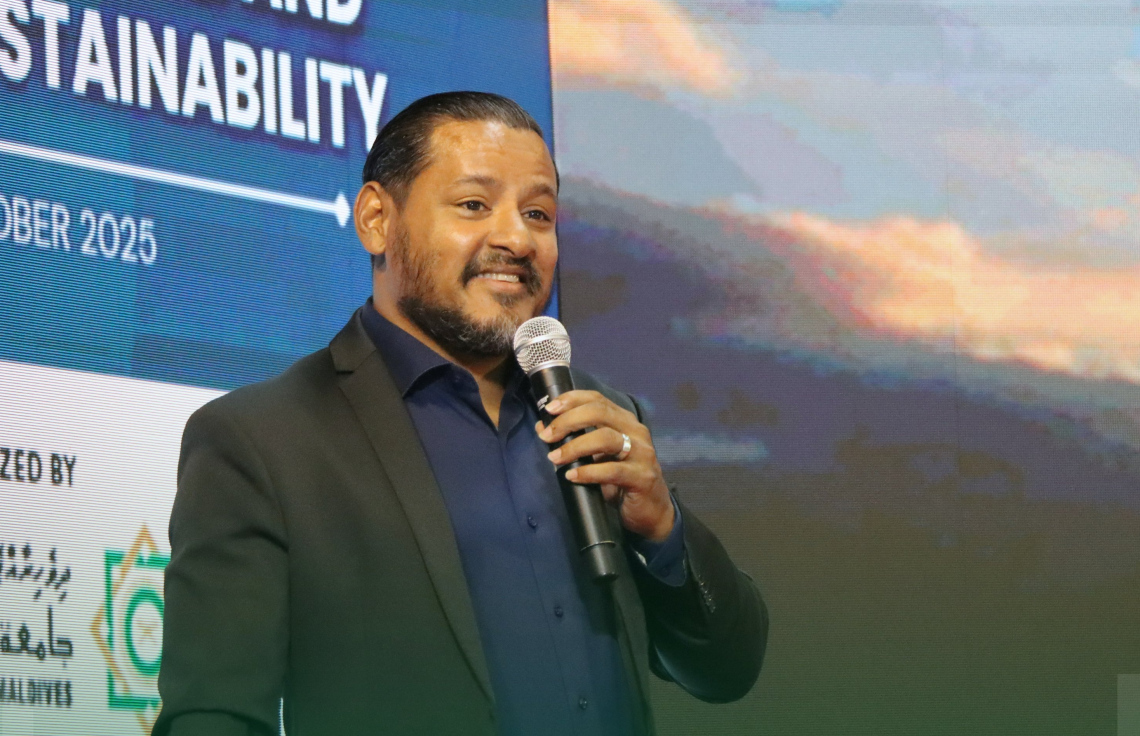 ޖިންސީ ގޯނާގެ ތުހުމަތުގައި ސަނީ އަލުން ހައްޔަރުކޮށްފި