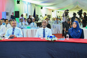 ރައީސްގެ ދެކަނބަލުން ދުވާފަރަށް ކުރެއްވި ދަތުރުފުޅު ނިންމަވާލައްވައިފި