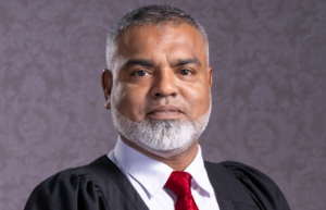 ހައިކޯޓުގެ ފަނޑިޔާރު މުހައްމަދު ނިޔާޒް ރިޓަޔާ ކުރައްވައިފި