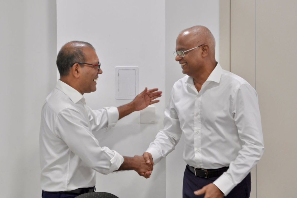 ނަޝީދާއި ސޯލިހު ބައްދަލުކުރައްވައިފި, ވިދާޅުވަނީ ދެން ކުރިޔަށް ވަޑައިގަންނަވާނީ އެކީކަމަށް