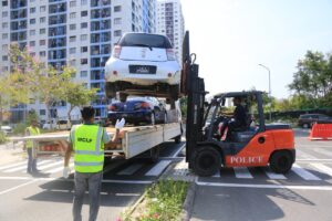 ދިރާސީ އާ އަހަރާ ދިމާކޮށް، ސްކޫލްތައް ކައިރީ ގަވާއިދާ ހިލާފަށް ޕާކުކޮށްފައި ހުރި ވެހިކަލްތައް ޓޯކުރަން ފަށައިފި