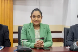 އައުޓްޑޯ ޖިމްގެ ލިޔުން ވީދާލީ އޮޅުވާލައިގެން ތާރީޚް ބަދަލުކޮށްފައި އޮތުމުން: ނަހުލާ