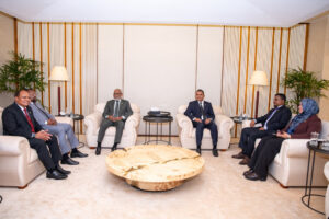 ސައޫދީ ޝޫރާ ކައުންސިލްގެ ދަޢުވަތަކަށް، މަޖިލިސް ރައީސް ޢަބްދުއްރަޙީމް ފުރާވަޑައިގެންފި