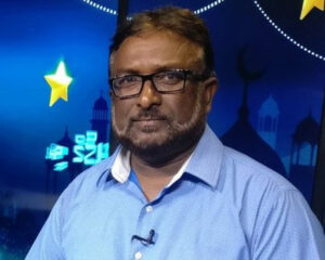 މަޝްހޫރު ދީނީ އިލްމުވެރިޔާ އަޒީބެއަށް ސްޓްރޯކެއް ޖެހިވަޑައިގެން ފަރުވާދޭން ފަށައިފި