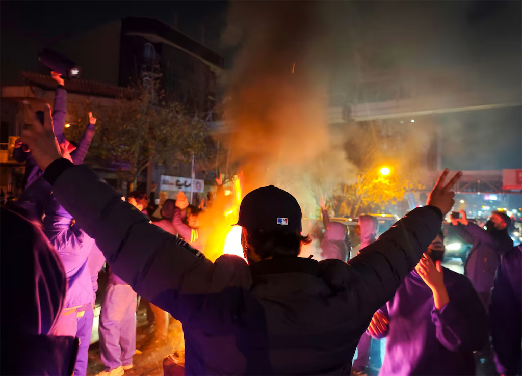 އީރާނުގެ މުޒާހަރާތަކުގައި މަރުވި މީހުންގެ އަދަދު 2،000 އަށްވުރެ މައްޗަށް އަރައިފި