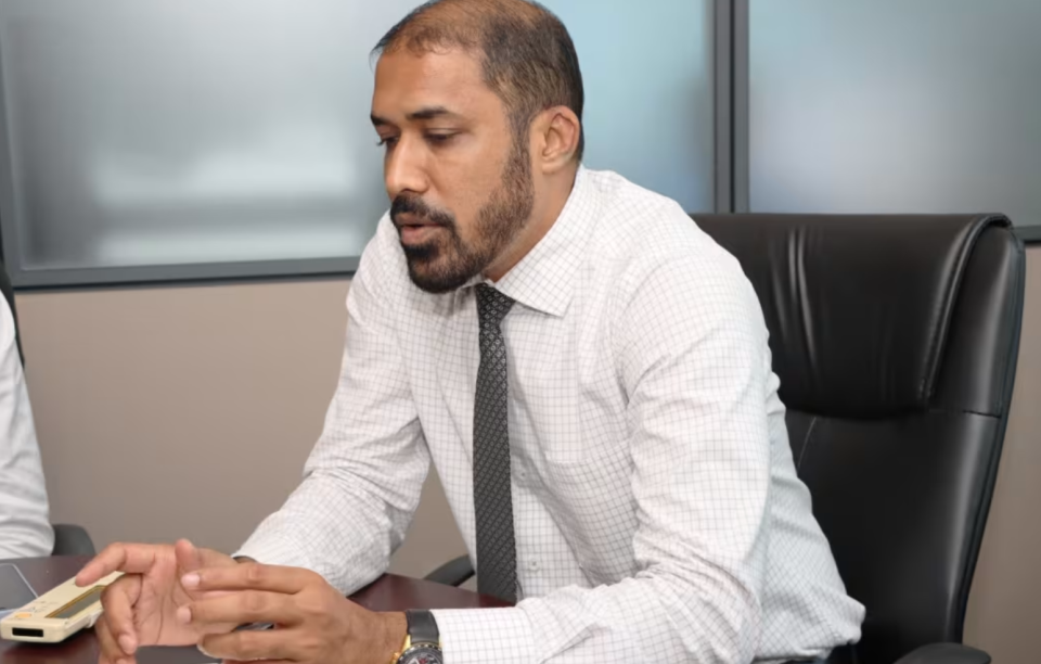 ބިދޭސީންގެ ކަންކަމާއި ޑީއެންއާރު ބެލެހެއްޓެވި ސްޓޭޓް މިނިސްޓަރު މަޖީދު މަގާމުން ވަކިކުރައްވައިފި