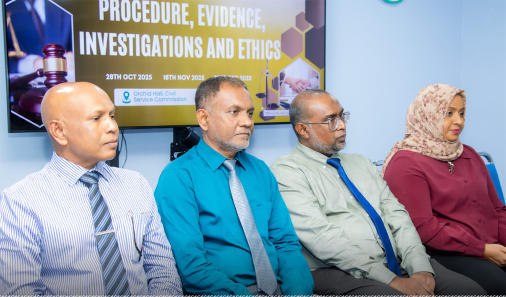 ސިވިލް ސަރވިސް މުވައްޒަފުންގެ ހެދުން އެޅުމަކީ ސުލޫކީ މިންގަނޑުގެ ބައެއް: ސީއެސްސީ