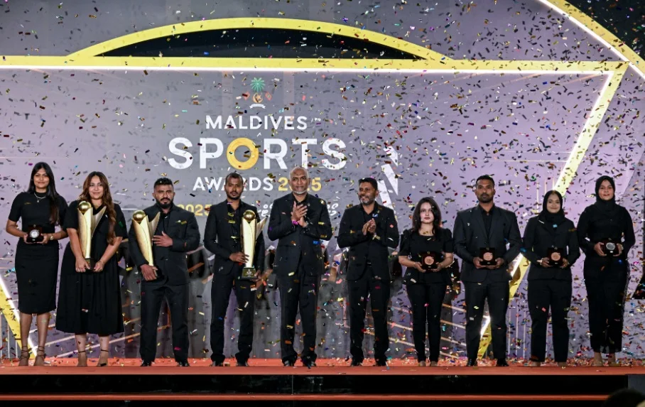 މޯލްޑިވްސް ސްޕޯޓްސް އެވޯޑްސް 2025: ޝަރަފުވެރި އެވޯޑްތައް ރައީސް ހަވާލުކޮށްދެއްވައިފި