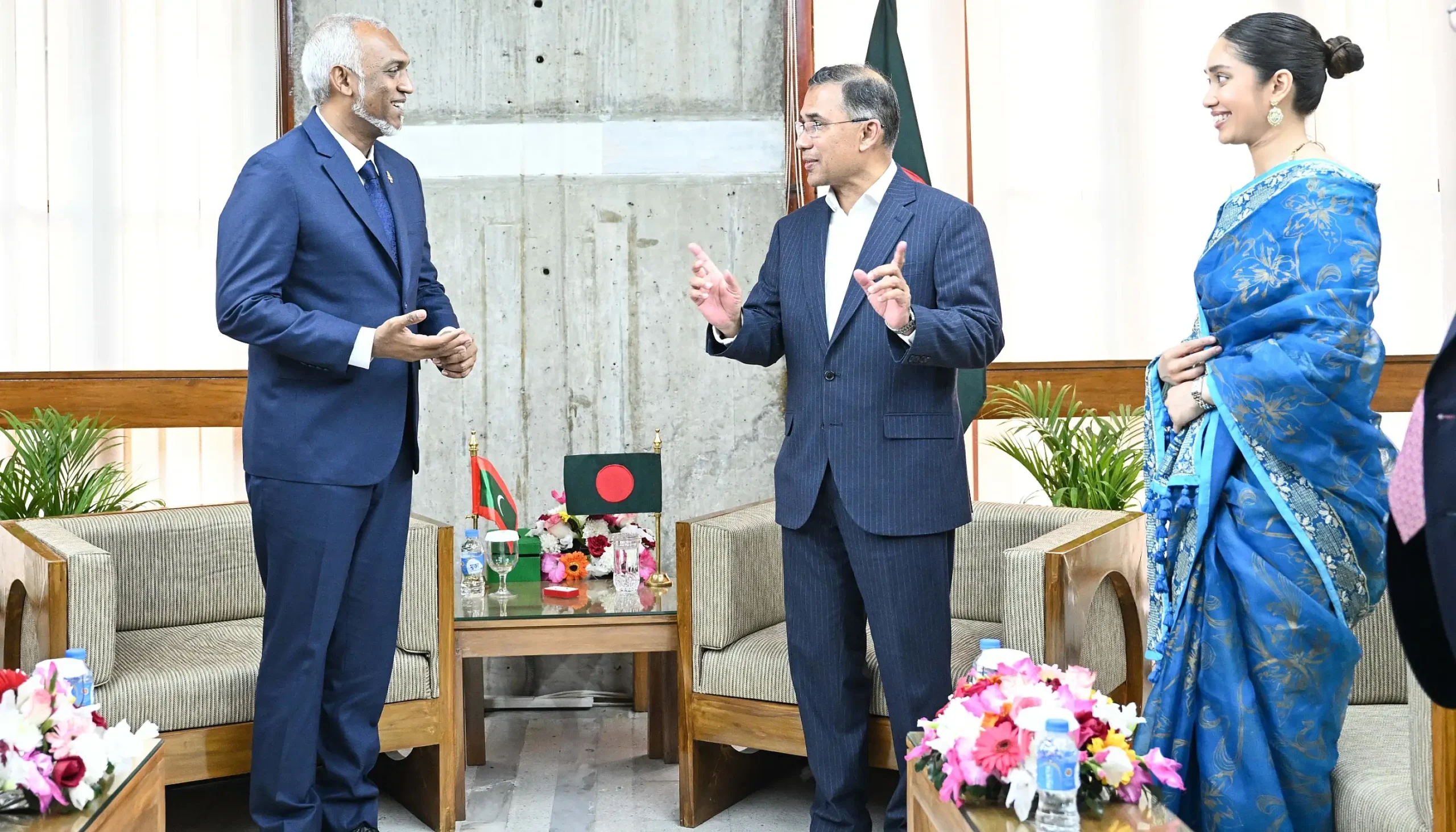 ބަންގްލަދޭޝްގެ އާ ސަރުކާރު ހުވާކުރުމުގެ ރަސްމިއްޔާތަށްފަހު ރައީސް މުއިއްޒު ރާއްޖެ ވަޑައިގެންފި