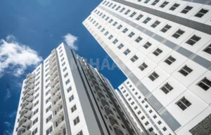 ފަހި ފްލެޓެއް ލޭބާ ކުއާޓަރަކަށް ހެދި މައްސަލައިގައި ބޮޑު ޖޫރިމަނާއެއް، ބިދޭސީން ނެރެން މުހުލަތެއް