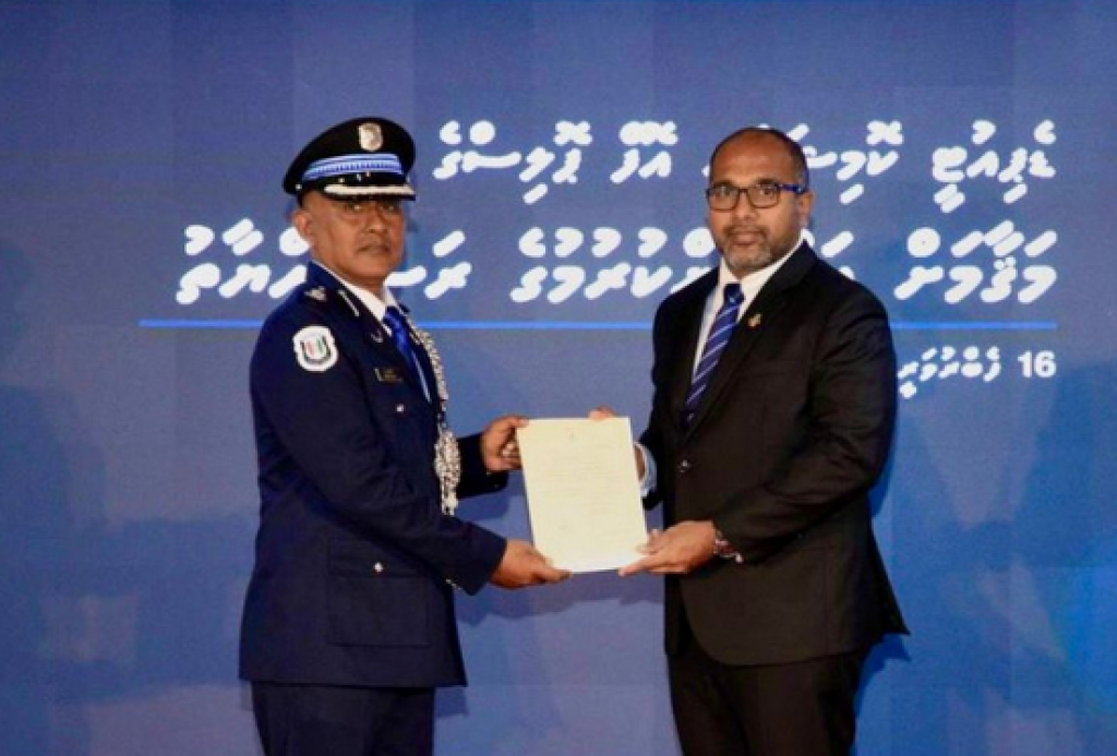 ފުލުހުންގެ ހިދުމަތް ހިންގުން ވަގުތީގޮތުން ޑީސީޕީ ފަރުހާދާ ހަވާލުކުރައްވައިފި