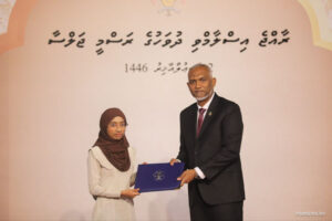 ތާރީޚީ އަދަދަކަށް ޙާފިޒުން ދަސްވެނިވާ ޖަލްސާ އާދިއްތަ ދުވަހުގެ ރޭ އޮންނާނެ