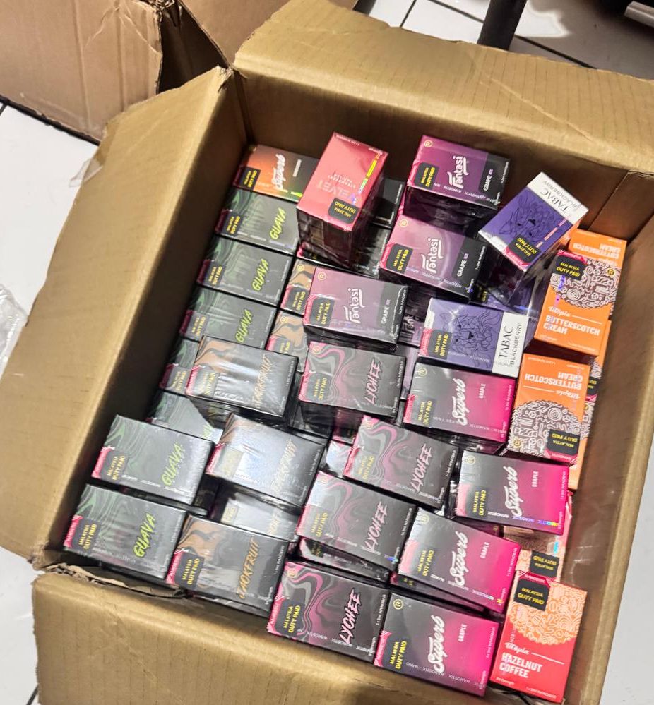 ގަވާއިދާ ޚިލާފަށް ފުޅާ ދާއިރާއެއްގައި ވޭޕްގެ ވިޔަފާރިކުރަމުން ދިޔަ ބިދޭސީއަކު އަތުލައިގެންފި