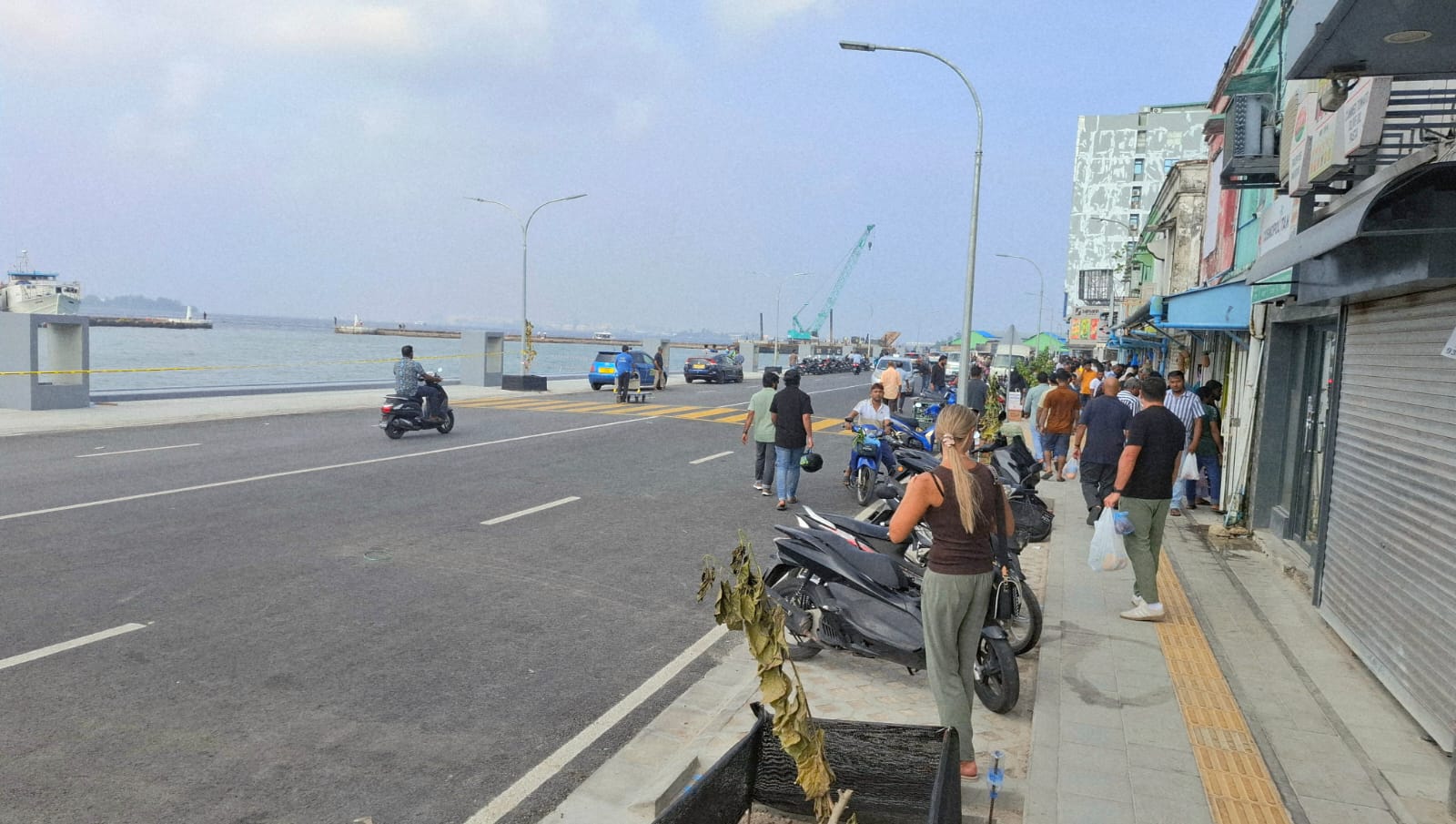 ބޮޑުތަކުރުފާނު މަގުގެ ޓްރެފިކް ހައްލުކުރުން: ގަވާއިދާ ޚިލާފަށް ޕާކުކުރާ އުޅަނދުތައް ޓޯކުރަން ފަށަނީ