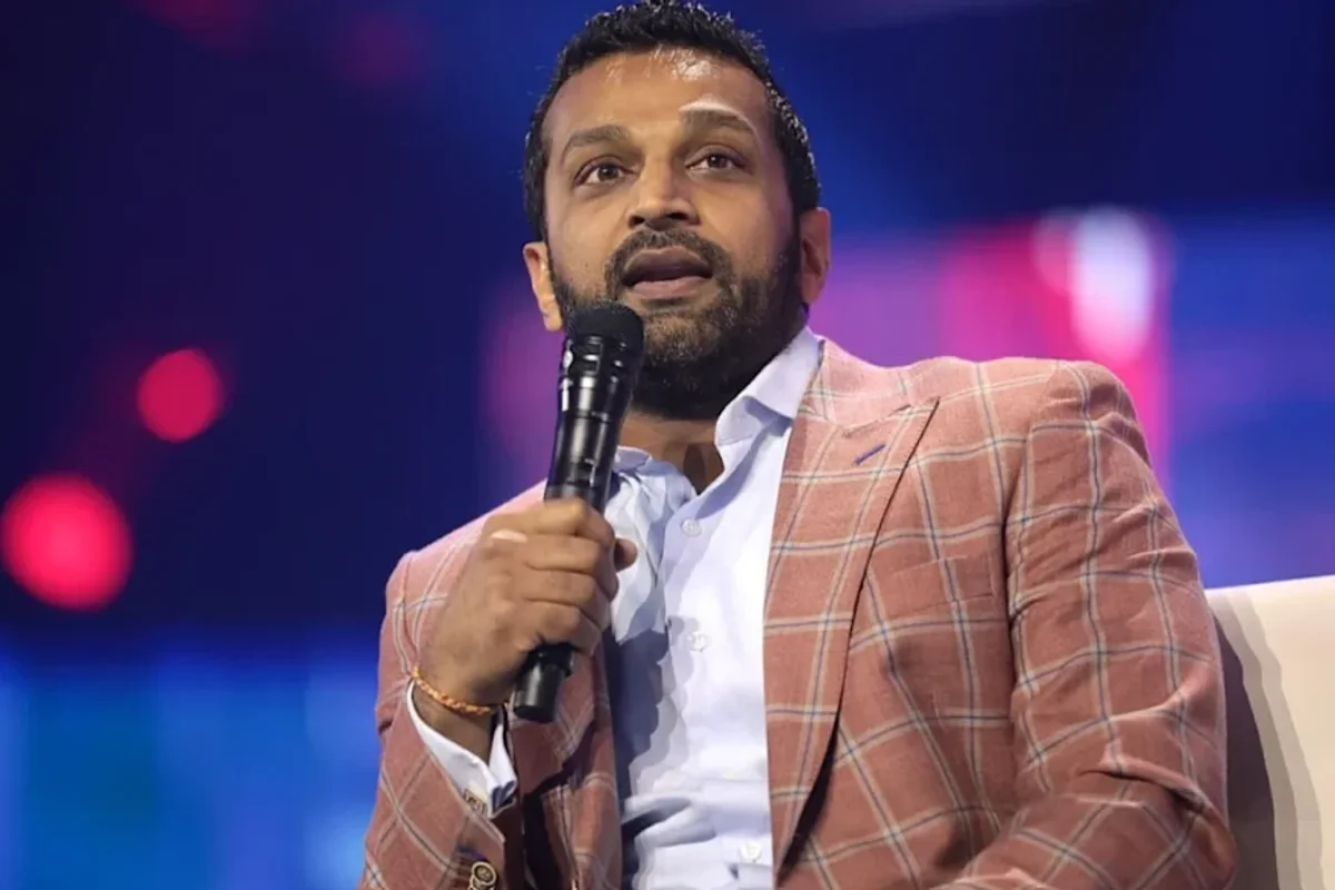 އެފްބީއައި ޑިރެކްޓަރުގެ އަމިއްލަ އީމެއިލް އީރާނުގެ ހެކަރުންތަކެއް ހެކްކޮށްފި