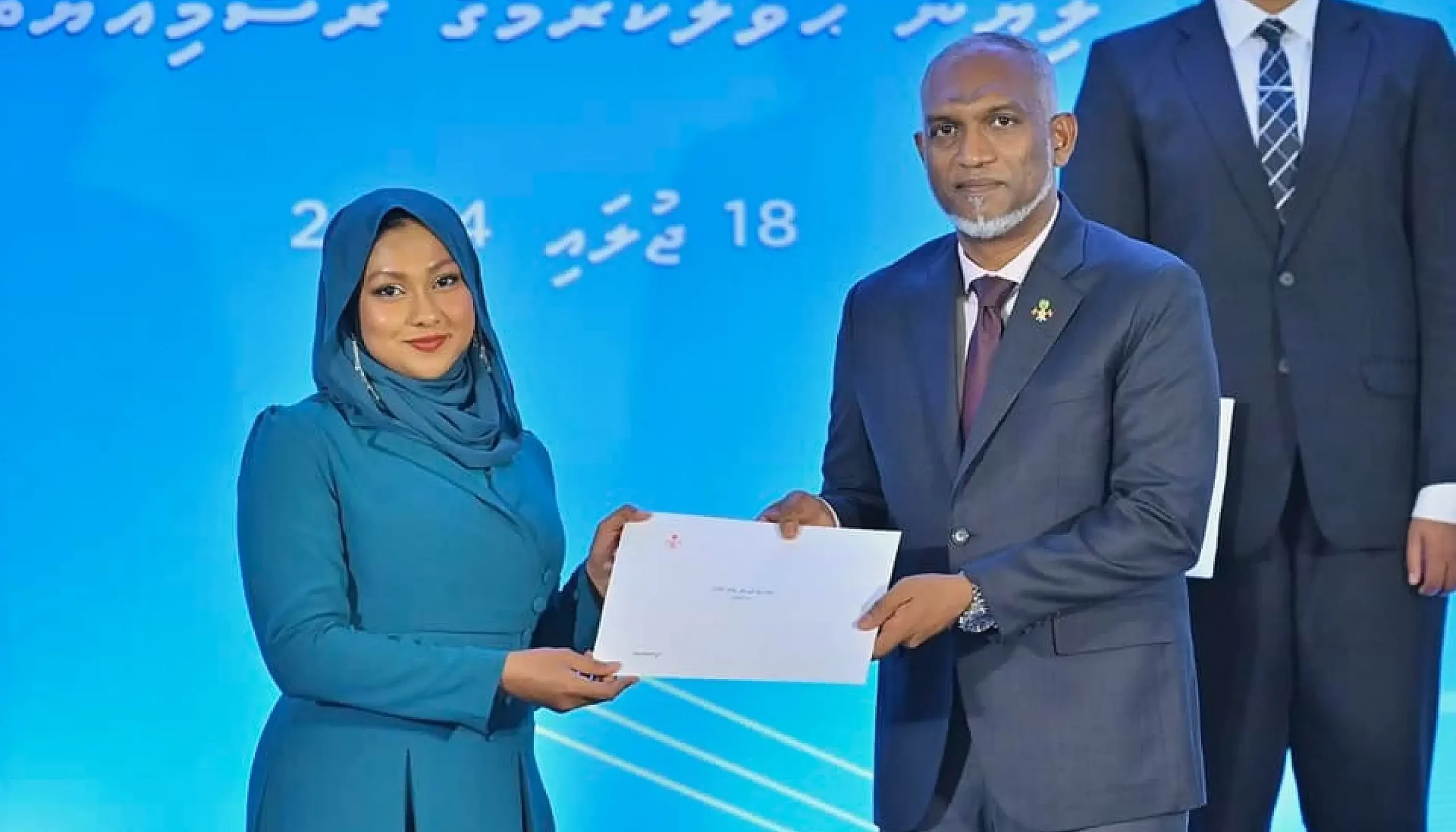 ރައީސްގެ ސްކޮލަޝިޕްގައި ބޭނުން ކޮންމެ ދާއިރާއަކުން ކިޔެވޭ ގޮތަށް އުސޫލު އަލުން ބަދަލުކޮށްފި