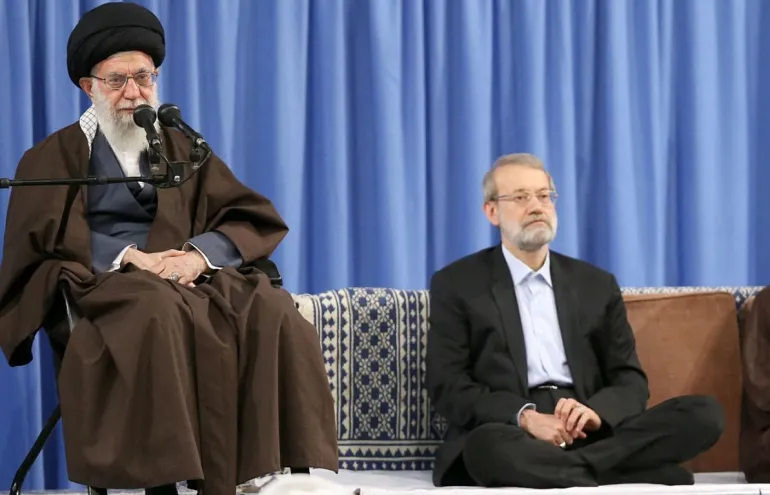 ޚާމަނާއީ އަވަހާރަ ކޮށްލީ އޭނާގެ އޮފީހުގައި "މަސްއޫލިއްޔަތުތައް އަދާކުރެއްވުމުގައި" އުޅުއްވަނިކޮށް: އީރާން