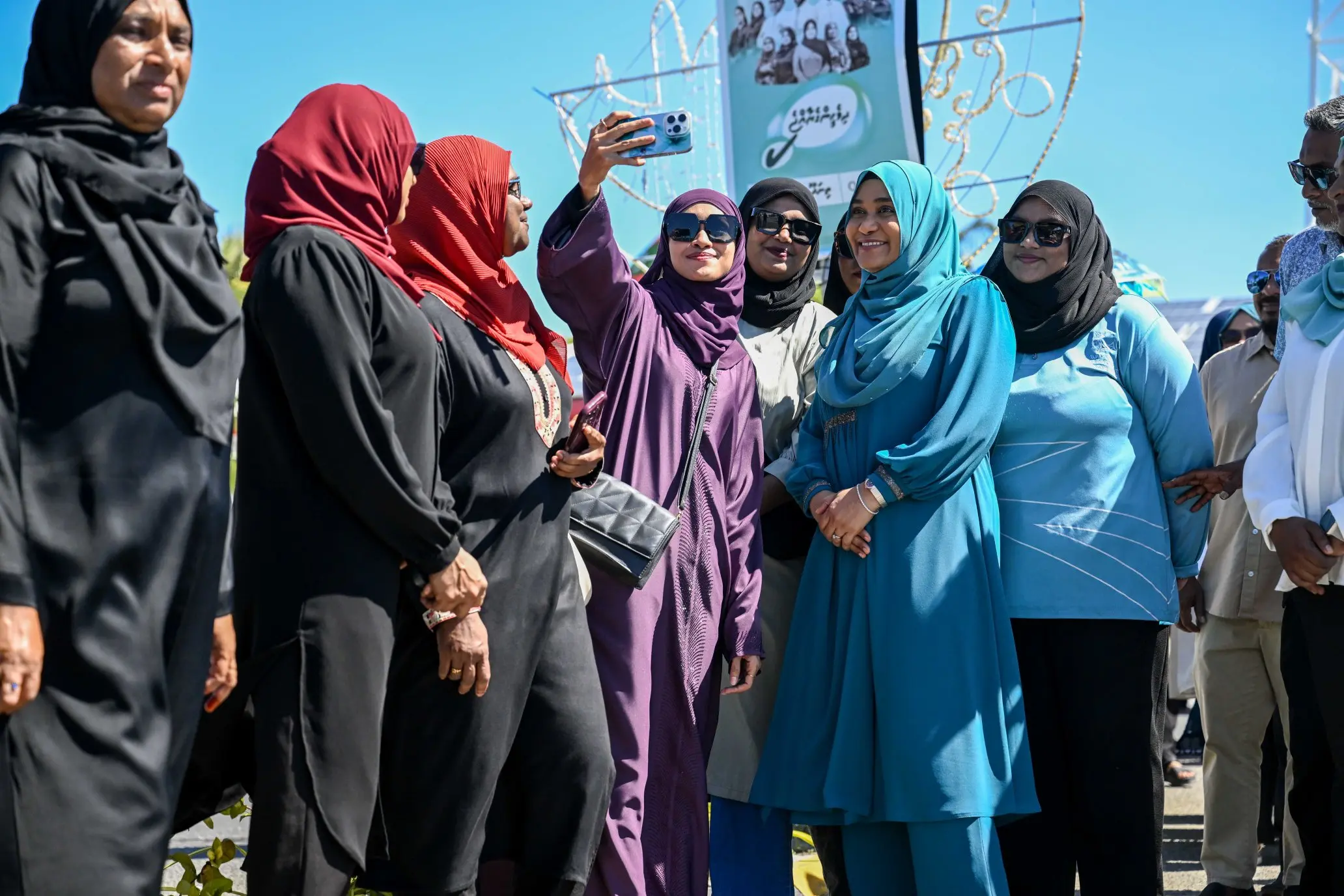 ޕީއެންސީގެ ކެމްޕެއިނަށް ފަސްޓް ލޭޑީ މެޑަމް ސާޖިދާ ތިނަދޫ ސިޓީއަށް ވަޑައިގެންފި