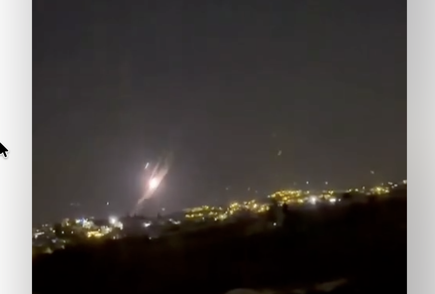 ހާމަނައީގެ މަރާ ގުޅިގެން ހިޒްބުﷲ އިން ހައިފާގެ އަސްކަރީ މަރުކަޒަށް ހަމަލާދީފި