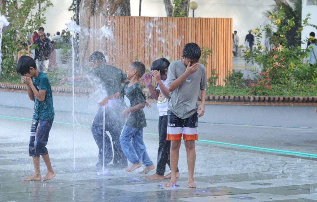 މާލެ ސަރަހައްދުގައި ފެށި ކުލަގަދަ "އީދު ހަވީރު" އަށް އާންމުންގެ ބޮޑު ތަރުހީބެއް