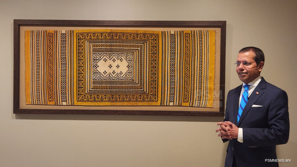 އދ. ގެ މައި މަރުކަޒުގައި ފުރަތަމަ ފަހަރަށް ދިވެހި ތުނޑުކުނަލެއް ބަހައްޓައިފި