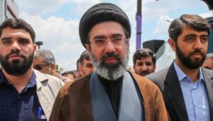 މެދުއިރުމަތީގައިވާ އެމެރިކާގެ މަރުކަޒުތައް ބަންދުކުރުމަށް އީރާނުގެ އާ ލީޑަރު ގޮވާލައްވައިފި