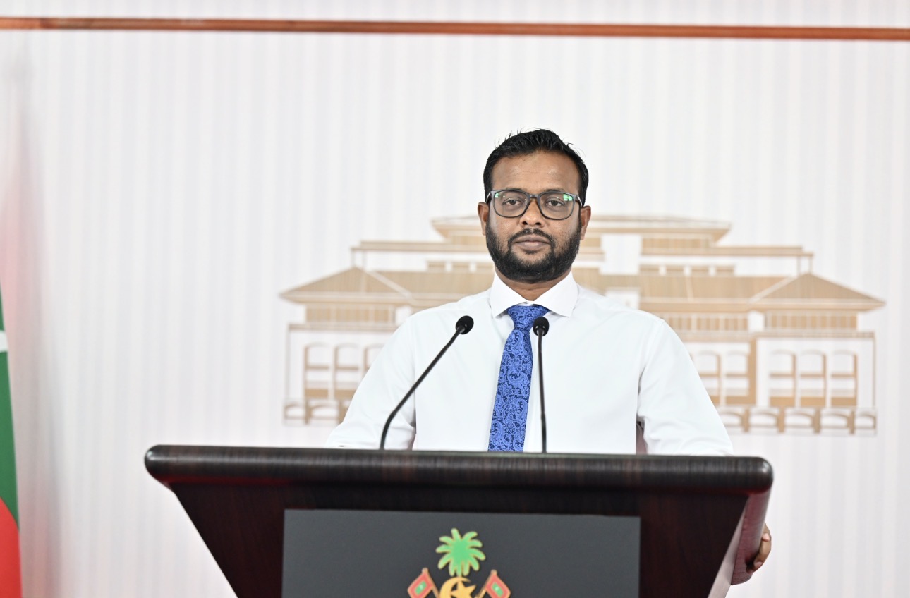 ދެމަފިރިންގެ ތެރެއިން އެކަކަށް ބޯހިޔާވަހިކަން އޮތަސް، އަނެއް މީހާއަށް ކުރިމަތިލެވޭ ގޮތަށް ހުޅުވާލަނީ