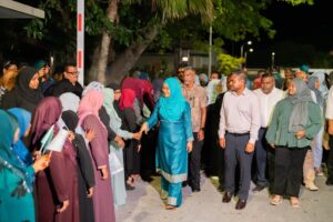 ކައުންސިލް ބައި-އިލެކްޝަންގެ ކެމްޕޭނަށް ފަސްޓްލޭޑީ ސާޖިދާ އައްޑޫ ސިޓީއަށް ވަޑައިގެންފި
