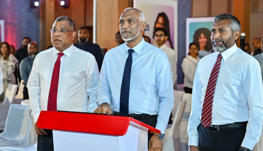 ބީއެމްއެލްގެ 6 ބްރާންޗަކާއި 90 އޭޓީއެމް ރައީސުލްޖުމްހޫރިއްޔާ އިފްތިތާޙުކޮށްދެއްވައިފި